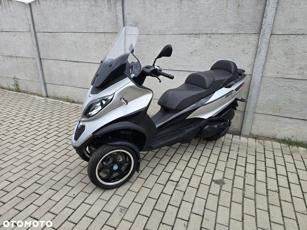 Piaggio MP-3 - 8