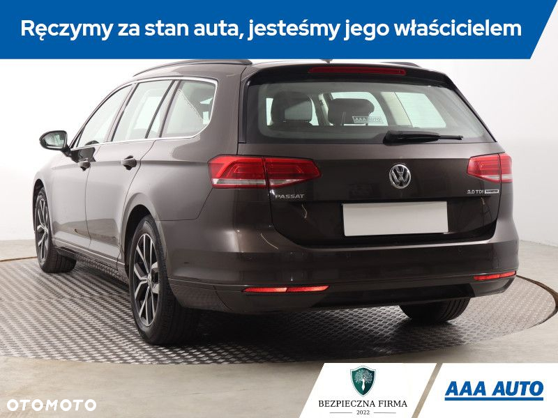 Volkswagen Passat - 5