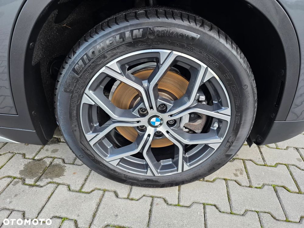 BMW X1 xDrive25e Business Edition - 18