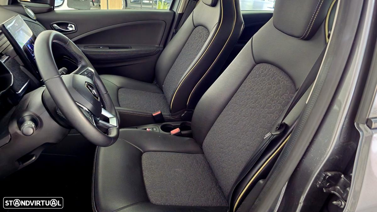 Renault Zoe (c/ Bateria) EV50 135hp Iconic - 11
