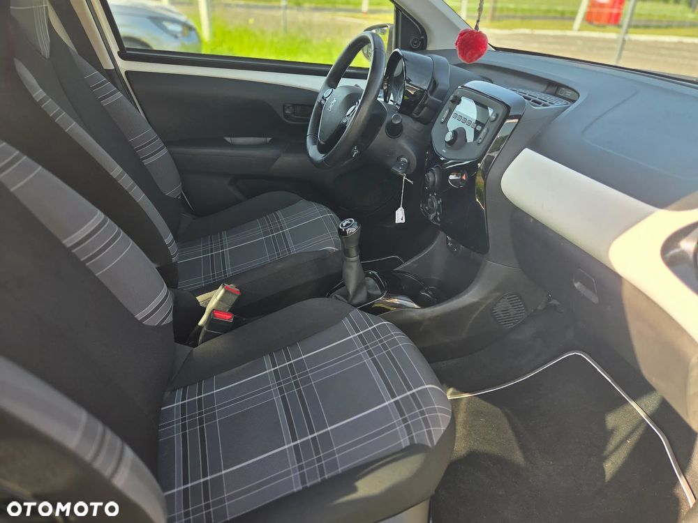 Peugeot 108 PureTech 82 Style - 21