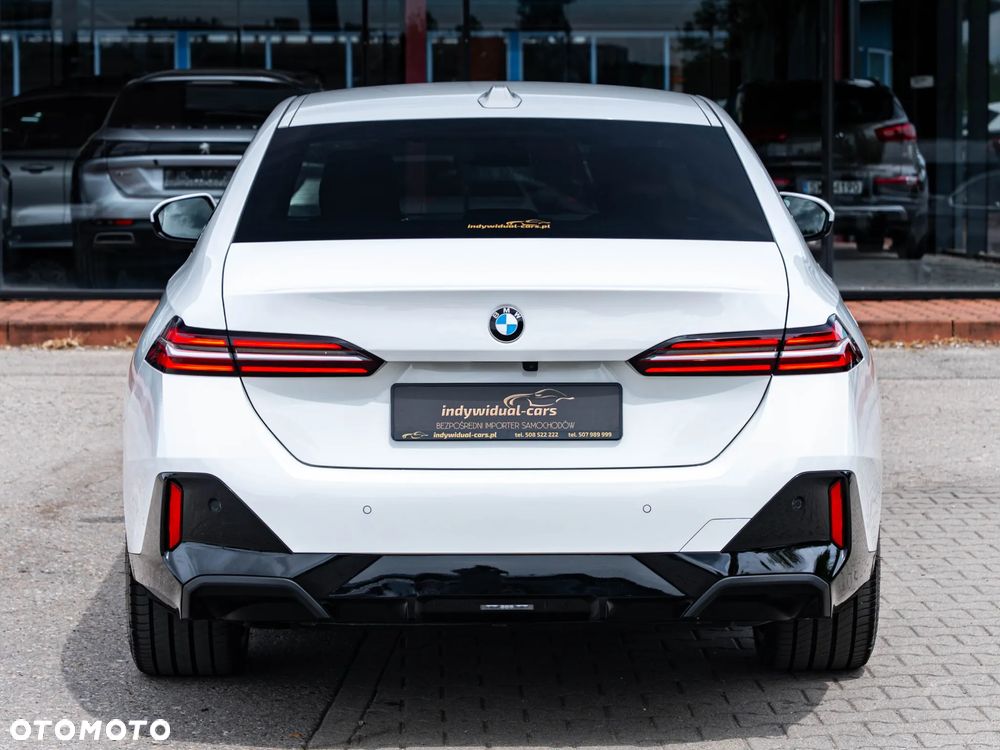 BMW Seria 5 520d xDrive - 18