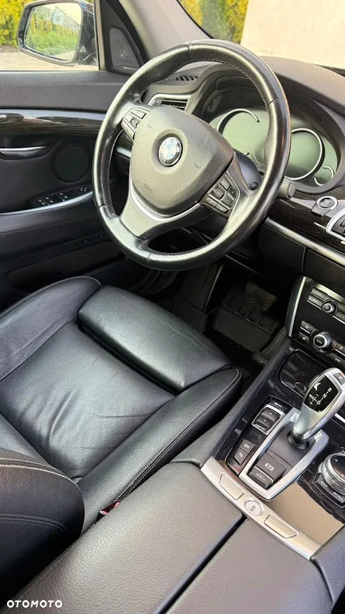 BMW 5GT 530d xDrive - 11