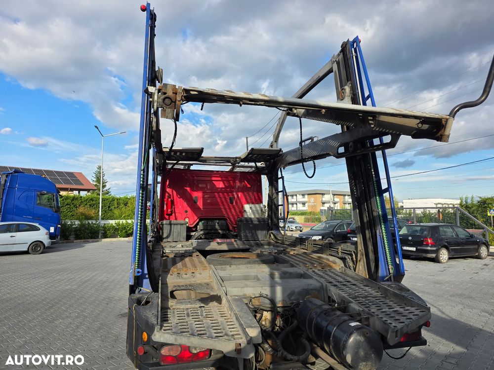 Mercedes-Benz Actros - 11