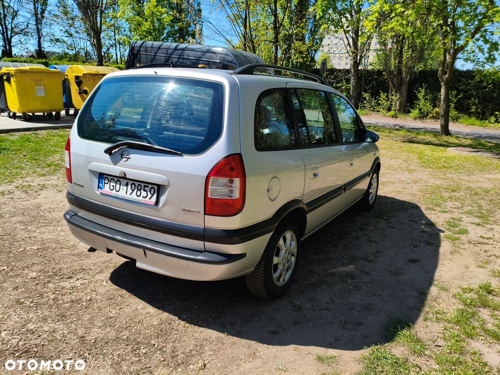 Opel Zafira 2.2 DTI Njoy - 16