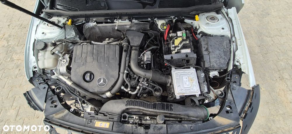 Mercedes-Benz CLA 180 - 13