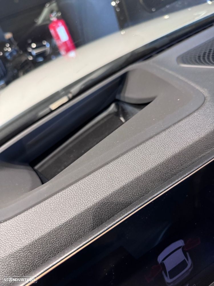 BMW i4 eDrive40 Pack Desportivo M Pro - 48