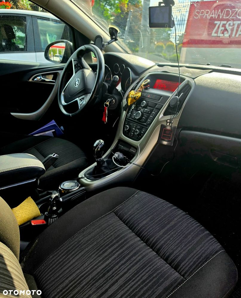 Opel Astra 1.6 Cosmo - 4