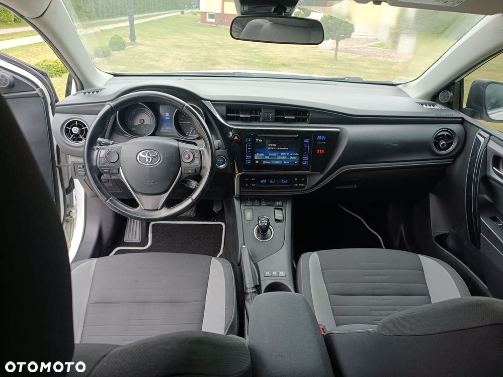 Toyota Auris 1.8 HSD Sol - 9