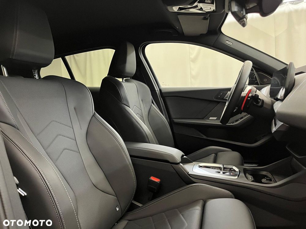 BMW Seria 1 M135 xDrive - 35