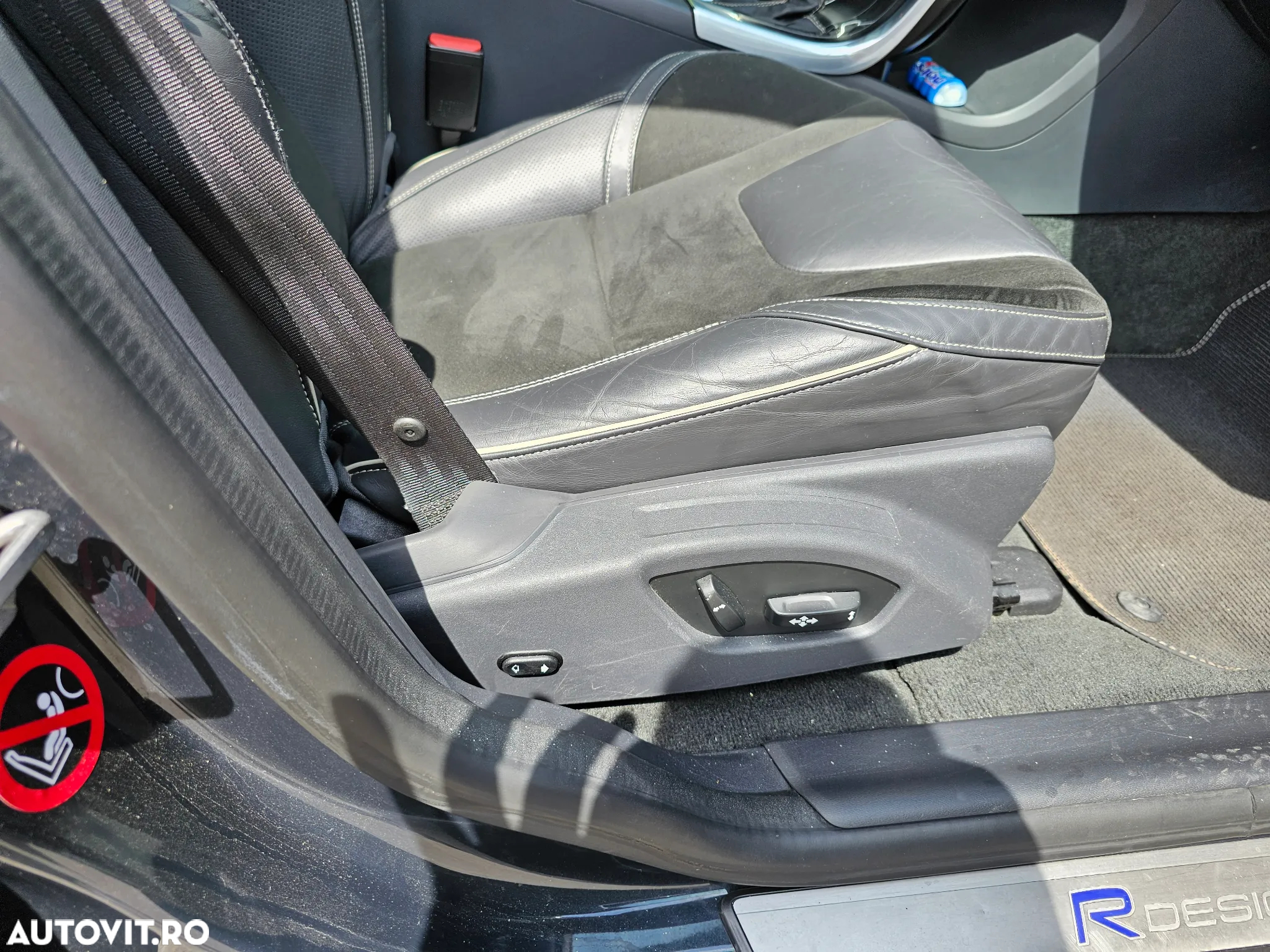 Volvo XC 60 D4 Geartronic RDesign - 29
