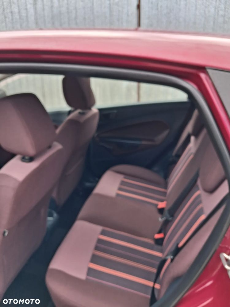 Ford Fiesta - 20