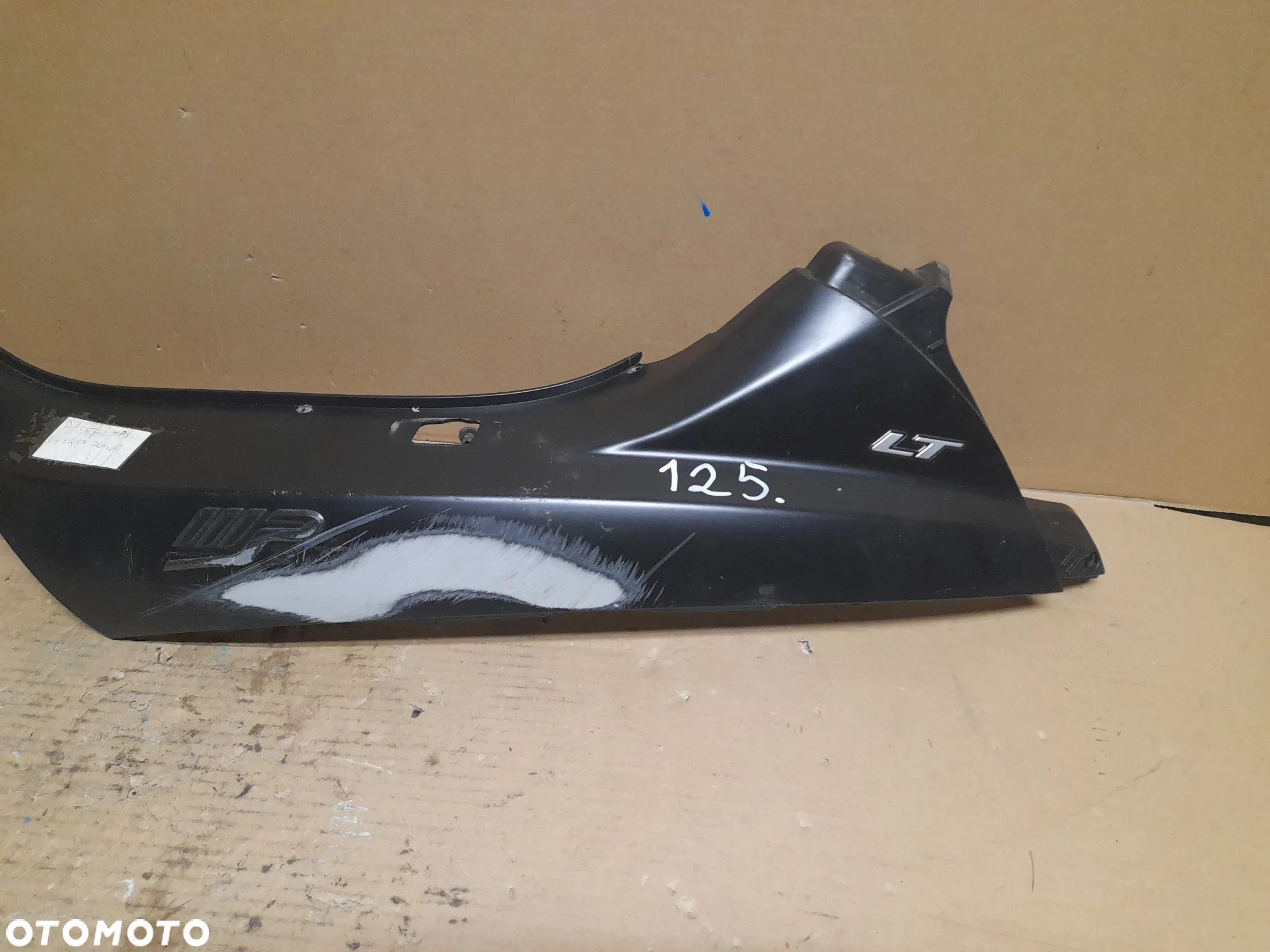 Piaggio MP3 500 2014-2018 Owiewka tylna lewa 62444602 2013 - 4