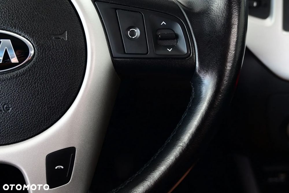 Kia Venga - 29