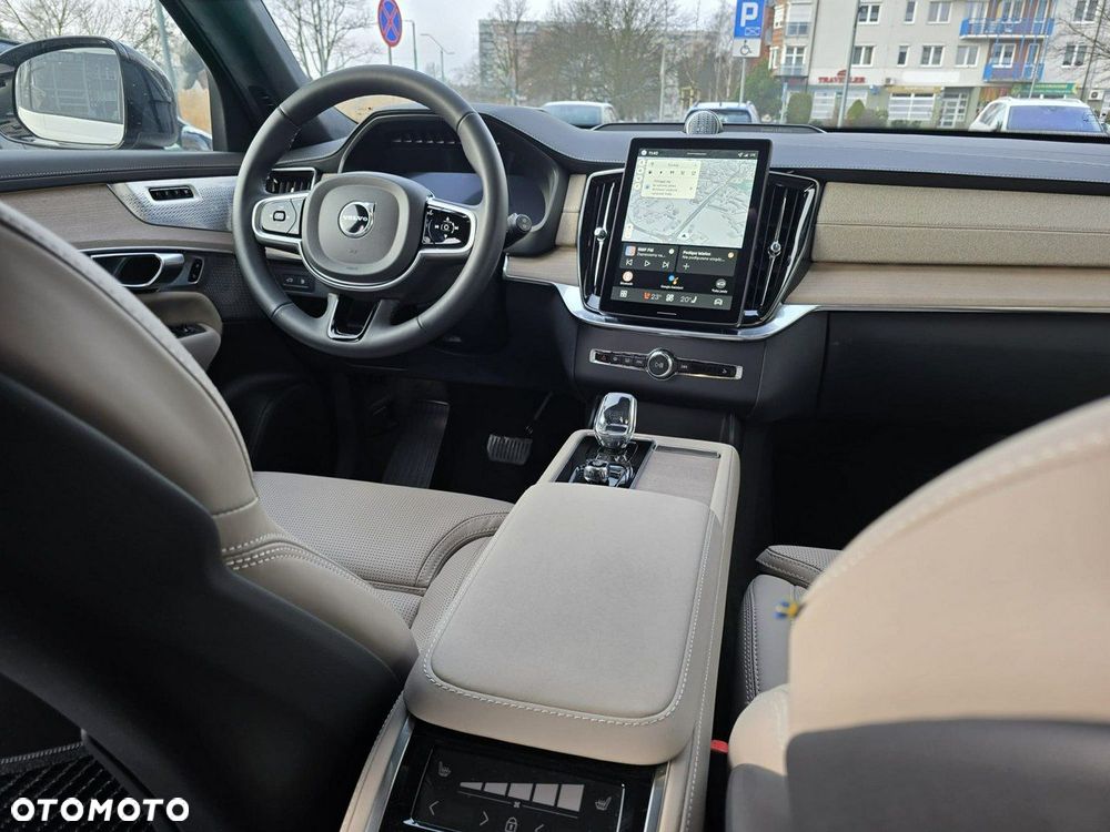 Volvo XC 90 T8 AWD Plug-In Hybrid Ultra Dark 7os - 5