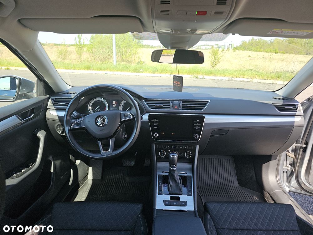 Skoda Superb 2.0 TDI Ambition DSG - 12