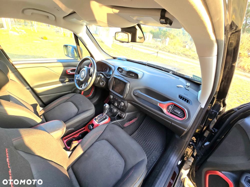 Jeep Renegade 1.3 GSE T4 Turbo Upland 4x4 S&S - 12