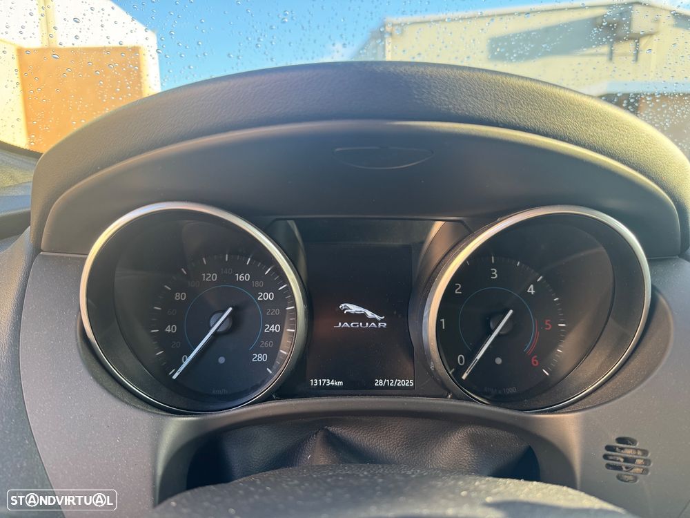 Jaguar F-Pace 2.0 i4D R-Sport Aut. - 10