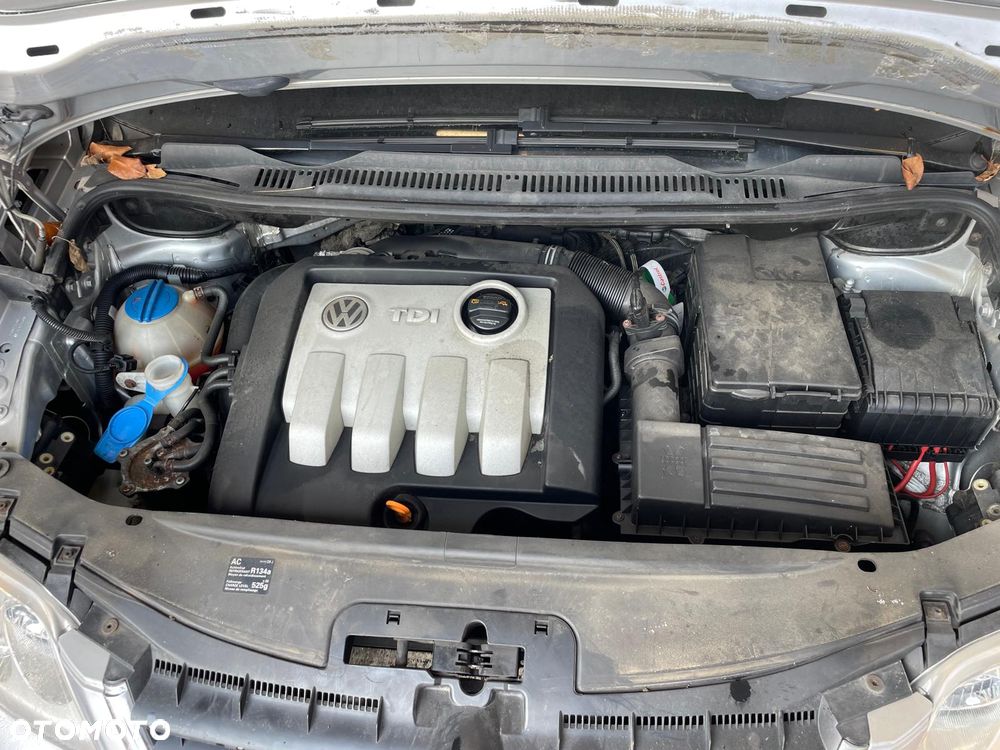 Volkswagen Touran NA CZĘŚCI!!! Kolor: LA7W - 6
