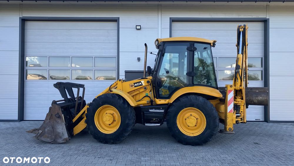 JCB 4CX Koparko ładowarka - 6