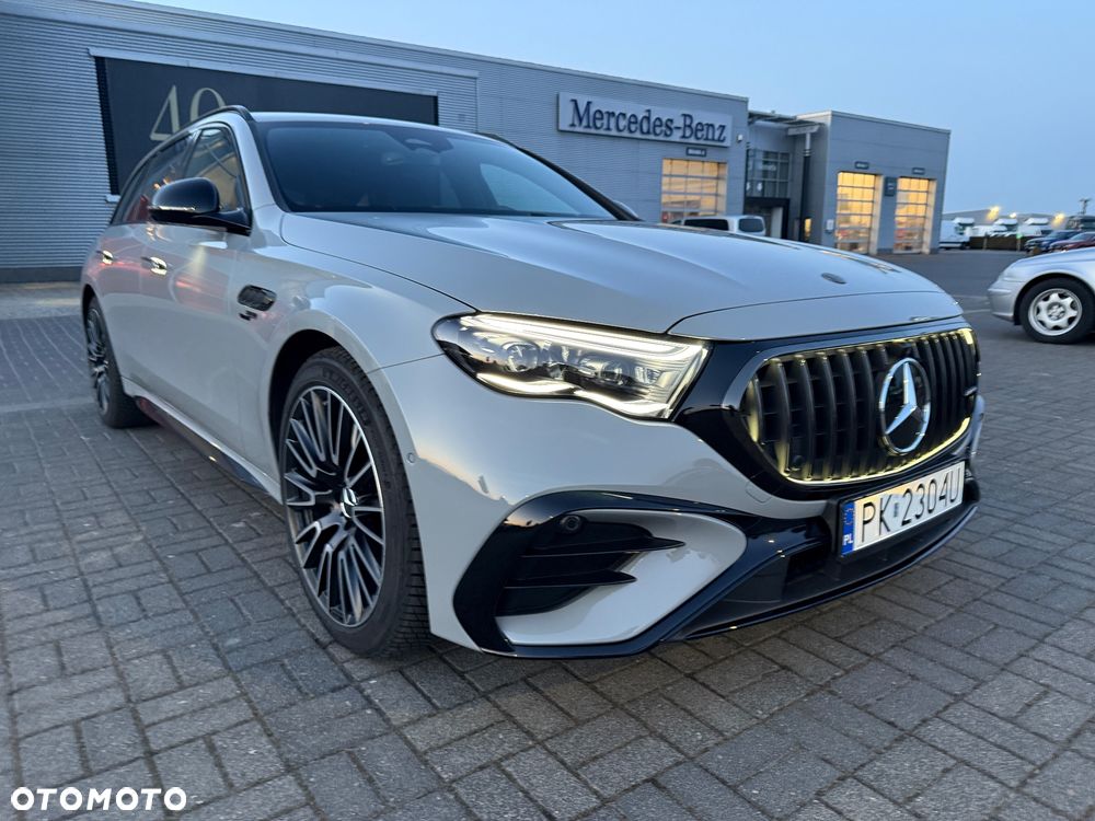 Mercedes-Benz Klasa E AMG 53 4Matic+ AMG SPEEDSHIFT TCT 9G - 19