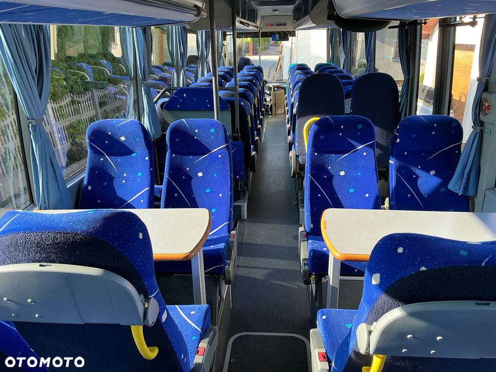 Mercedes-Benz INTOURO m - 33