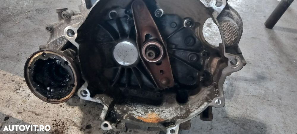 CUTIE VITEZE MANUALA 1.2 CJZ SKODA RAPID 6TREPTE - 4