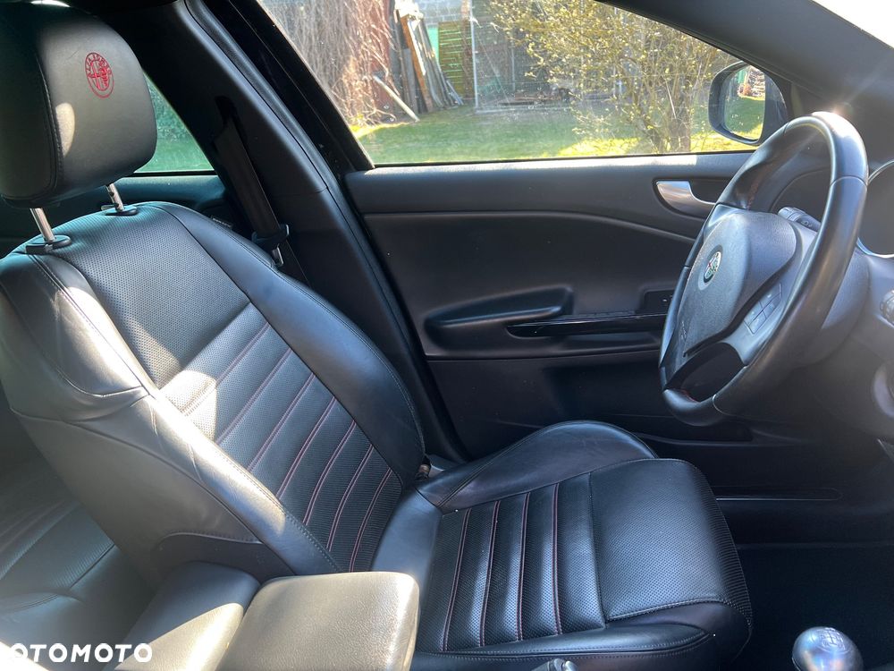 Alfa Romeo Giulietta 2.0 JTDM Distinctive - 29