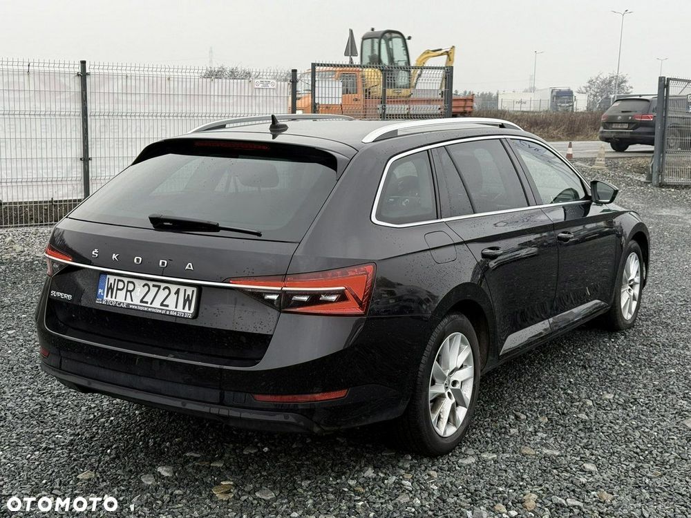Skoda Superb 2.0 TDI SCR Style DSG - 9