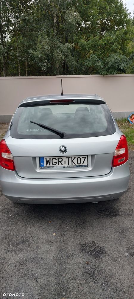 Skoda Fabia 2014 photo 4