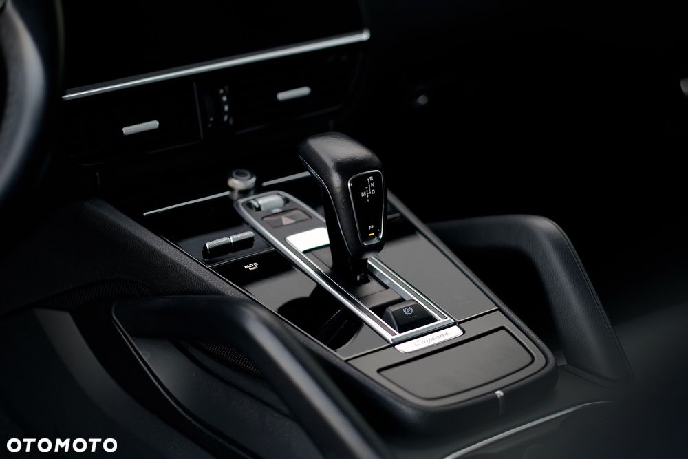 Porsche Cayenne S Tiptronic S Platinum Edition - 18