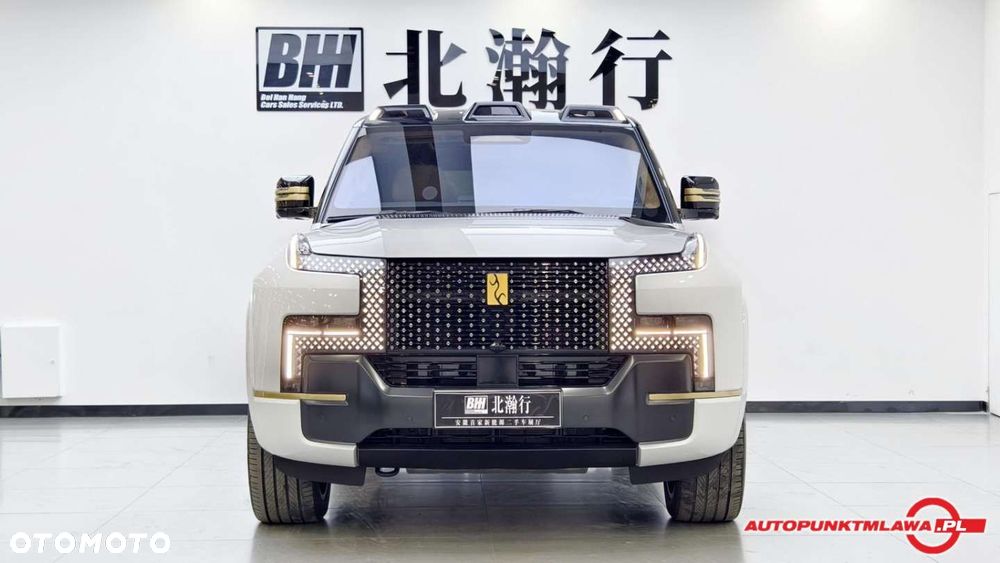 BYD Yangwang U8 - 5