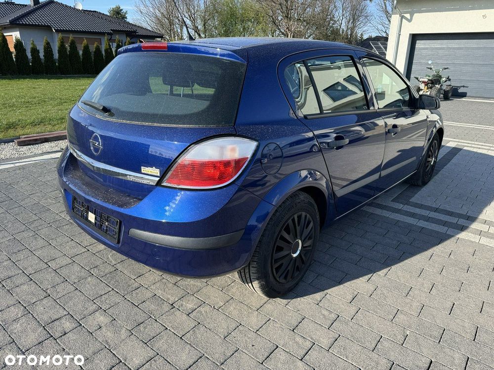 Opel Astra 1.6 Catch me - 4