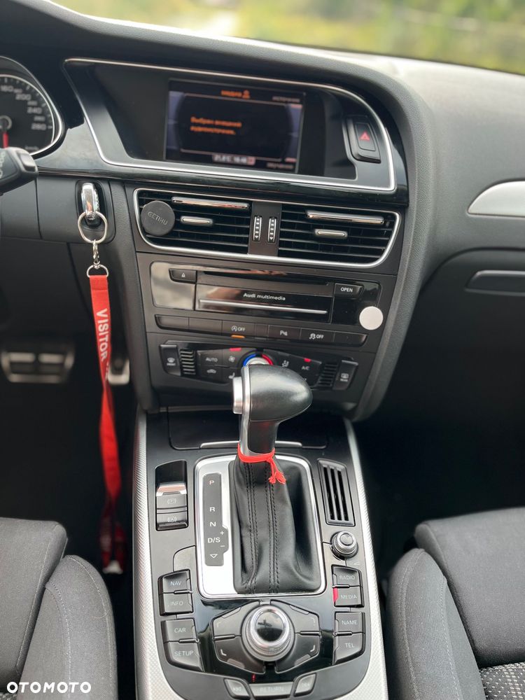 Audi A4 Avant 2.0 TDI DPF clean diesel multitronic S line Sportpaket - 17