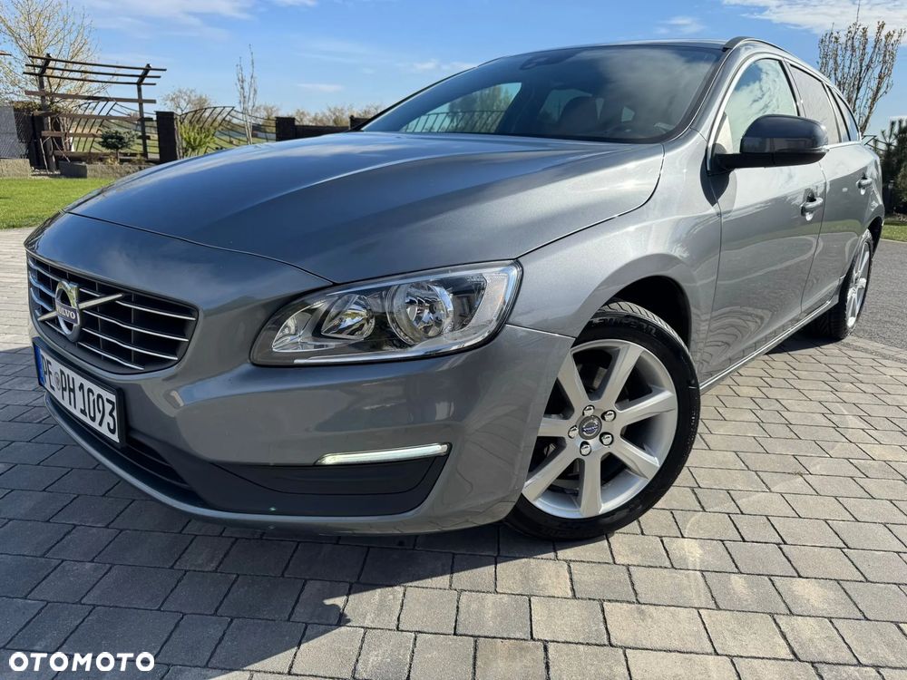 Volvo V60 D2 Geartronic Momentum - 12