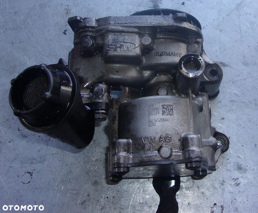 POMPA OLEJU AUDI A4 B7 2.0 TDI 04L145208AA