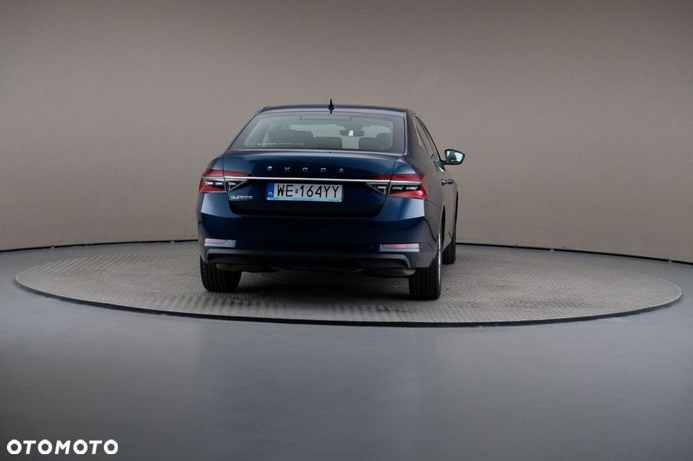 Skoda Superb 2.0 TSI Ambition DSG - 5