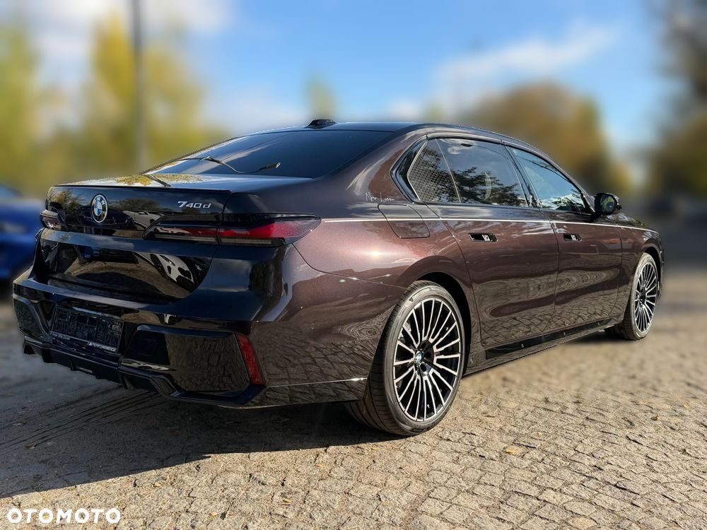 BMW Seria 7 740d xDrive mHEV Nero Lusso Edition sport - 10