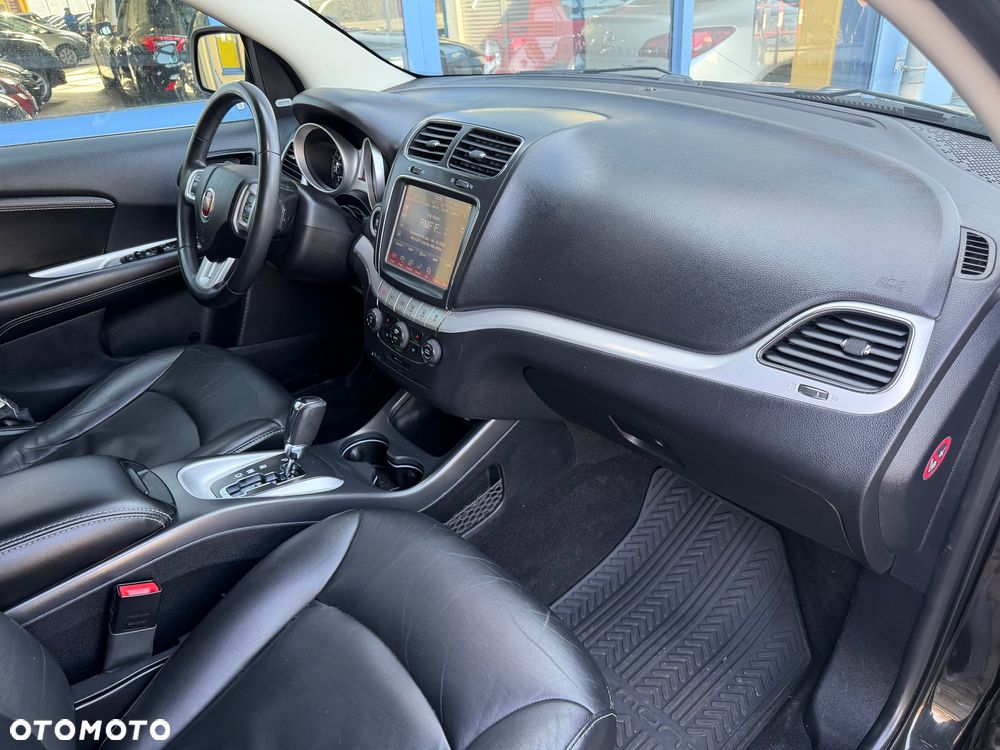 Fiat Freemont 2.0 Multijet Black Code AWD - 22