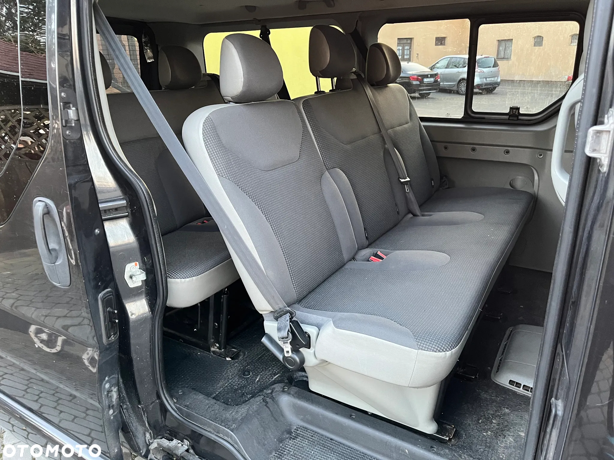 Opel Vivaro 2.0 CDTI L2H1 Easytronic Life Cosmo - 13