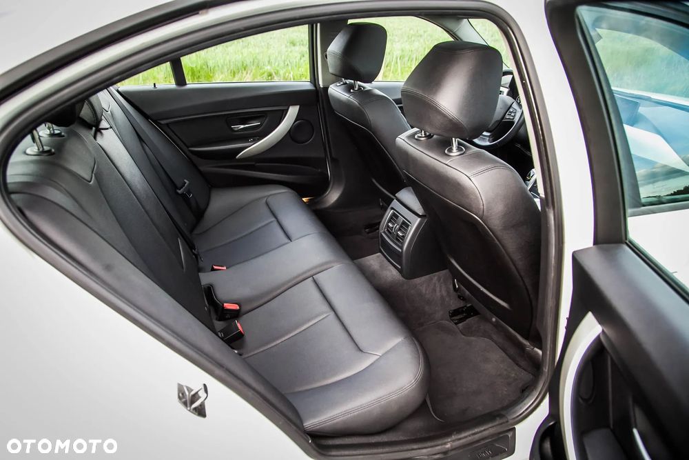 BMW Seria 3 - 15