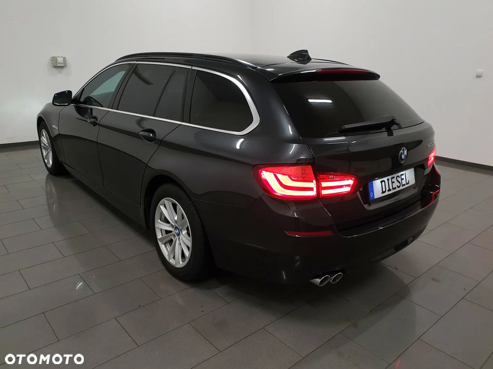 BMW Seria 5 520d Sport-Aut - 4