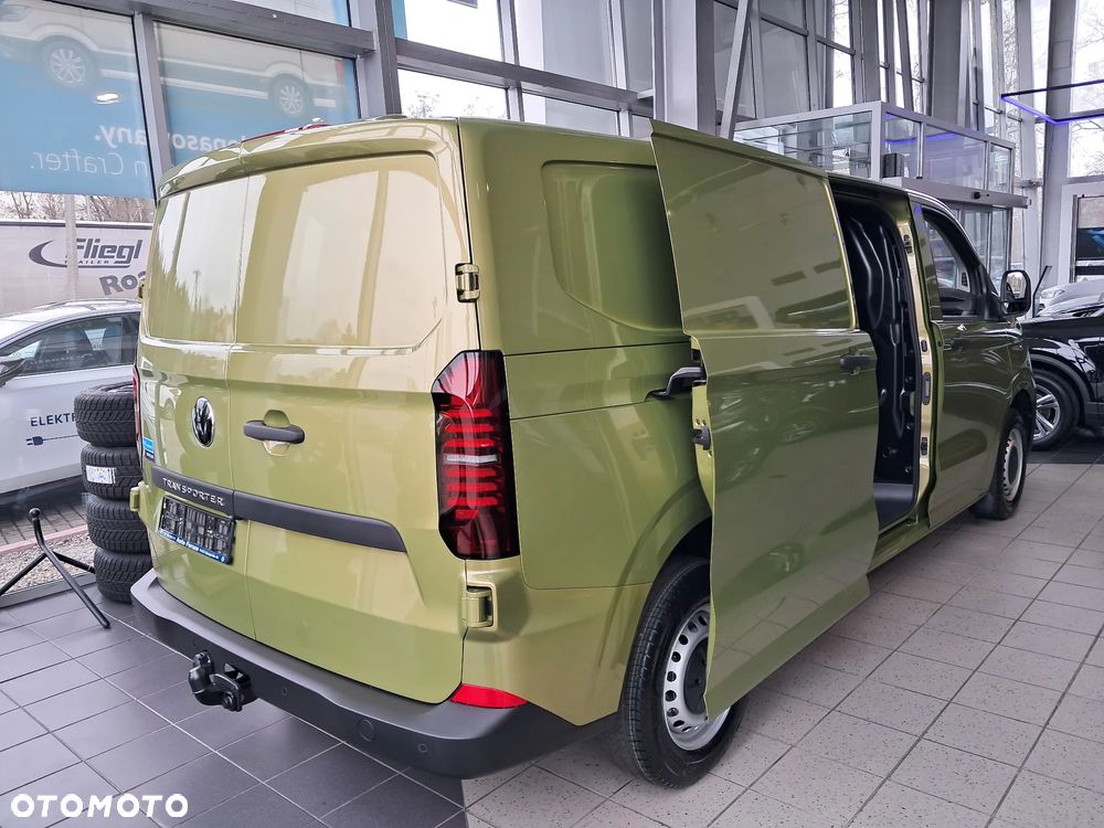 Volkswagen Transporter T7 - 11