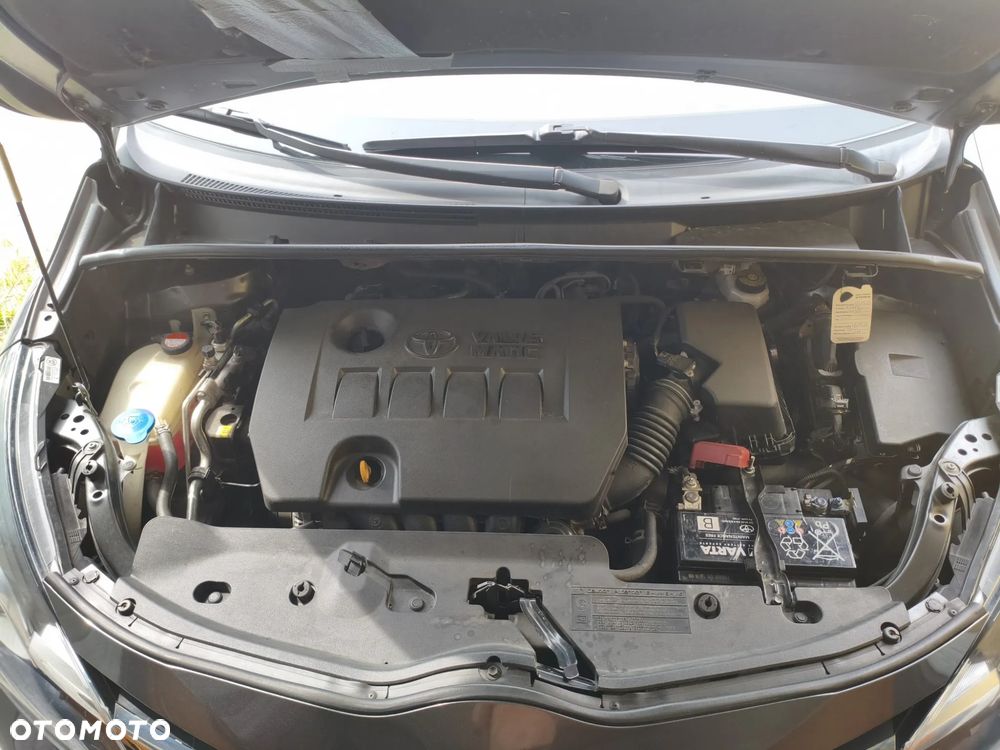 Toyota Verso 1.8 Premium EU6 - 3