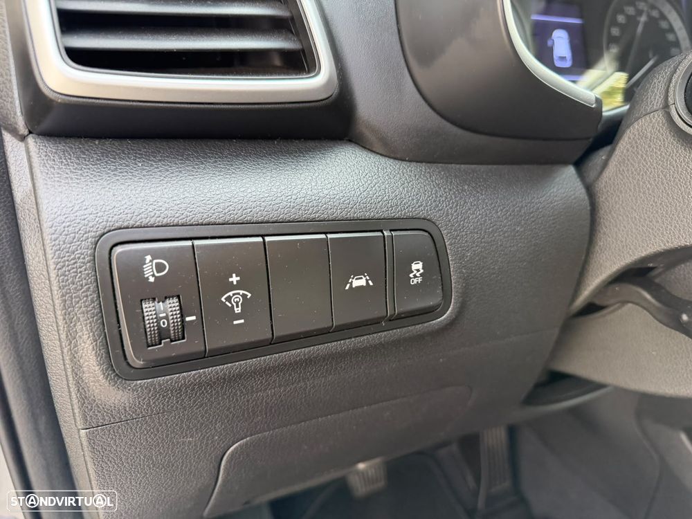 Hyundai Tucson 1.6 CRDi Premium+Pack Pele - 11