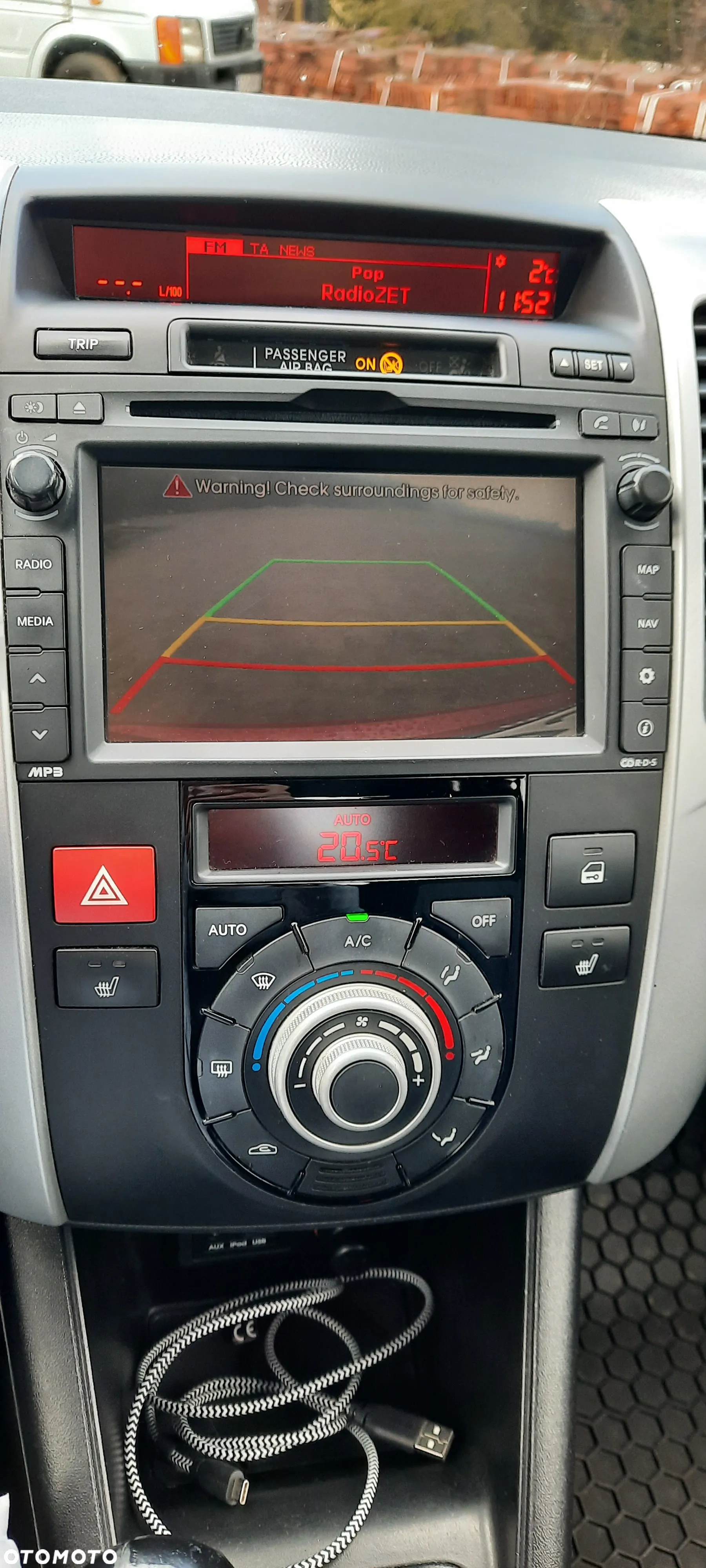 Kia Venga - 11