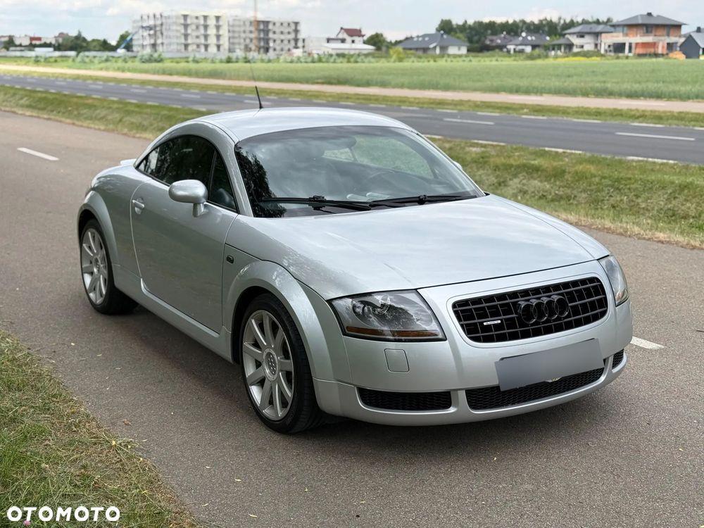 Audi TT Coupé - 8