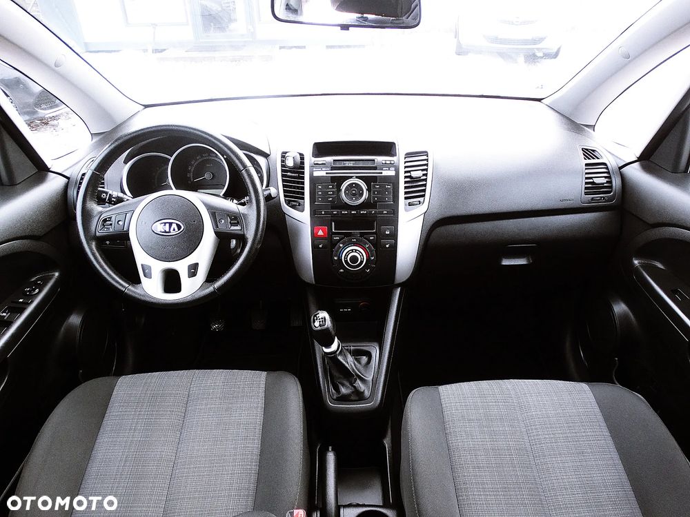 Kia Venga 1.4 CRDi 90 Business Line - 31