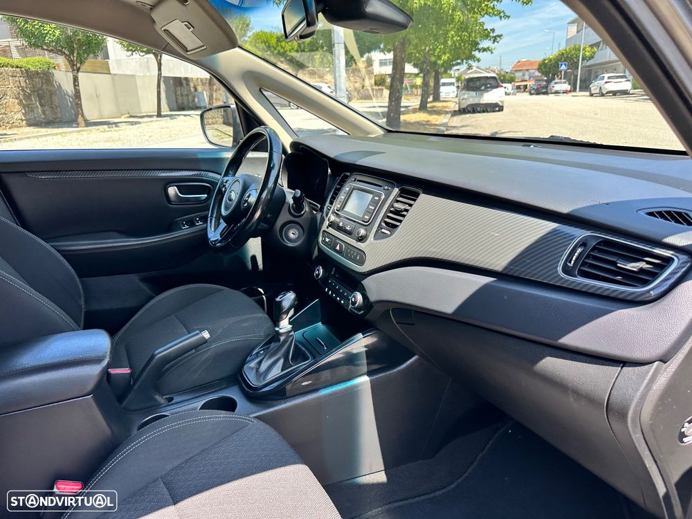 Kia Carens 1.7 CRDi ISG TX - 38
