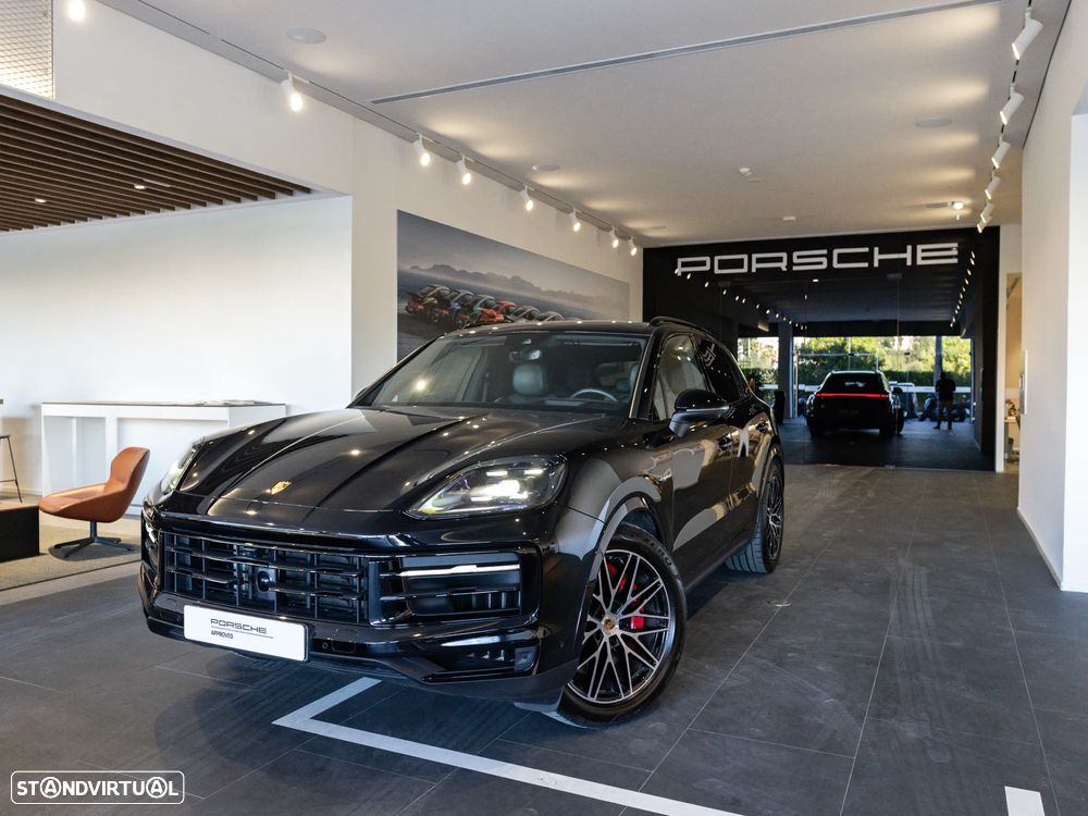 Porsche Cayenne S E-Hybrid - 1